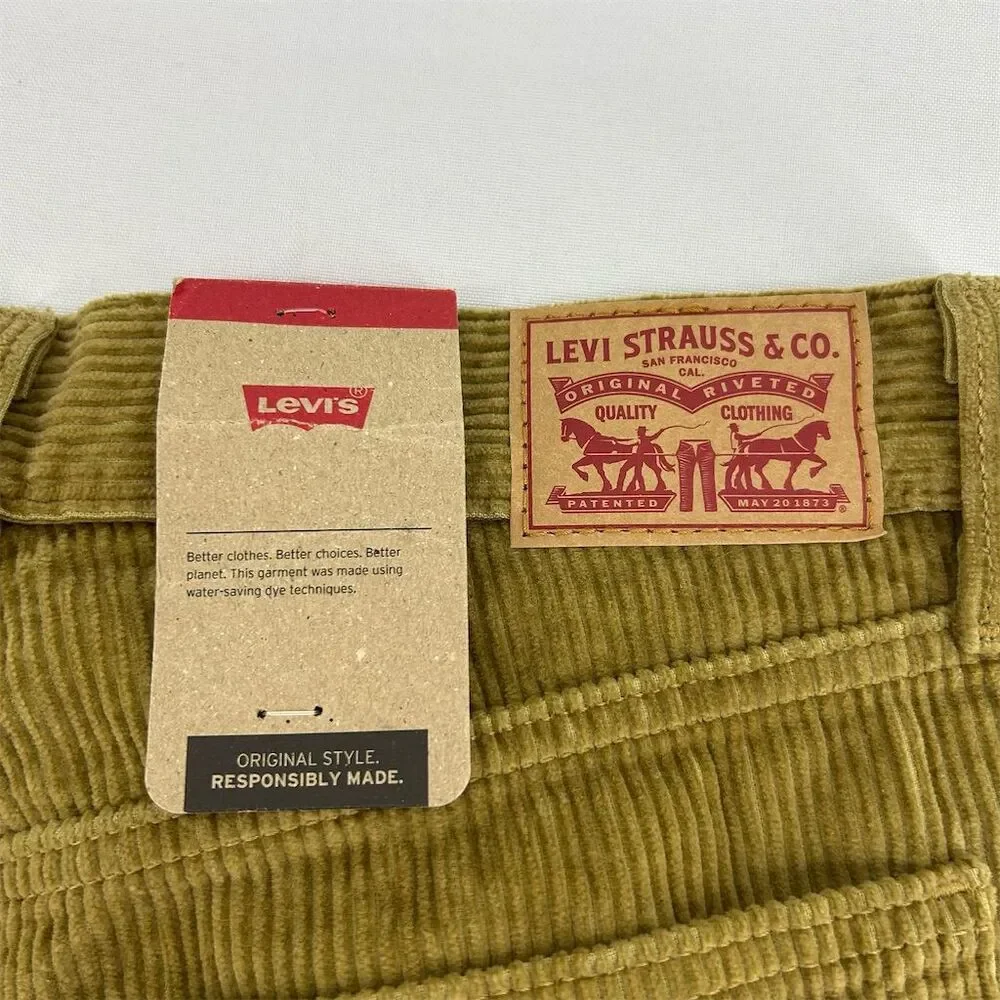 Levi's Men's Cargo Corduroy Pants Brown Size 28x30 Relaxed Fit NWT